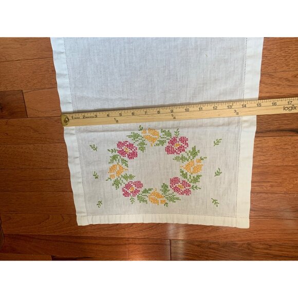 Handmade Embroidered Linen Table Runner with Floral Wreath Design - 36" X 15" - Picture 5 of 7